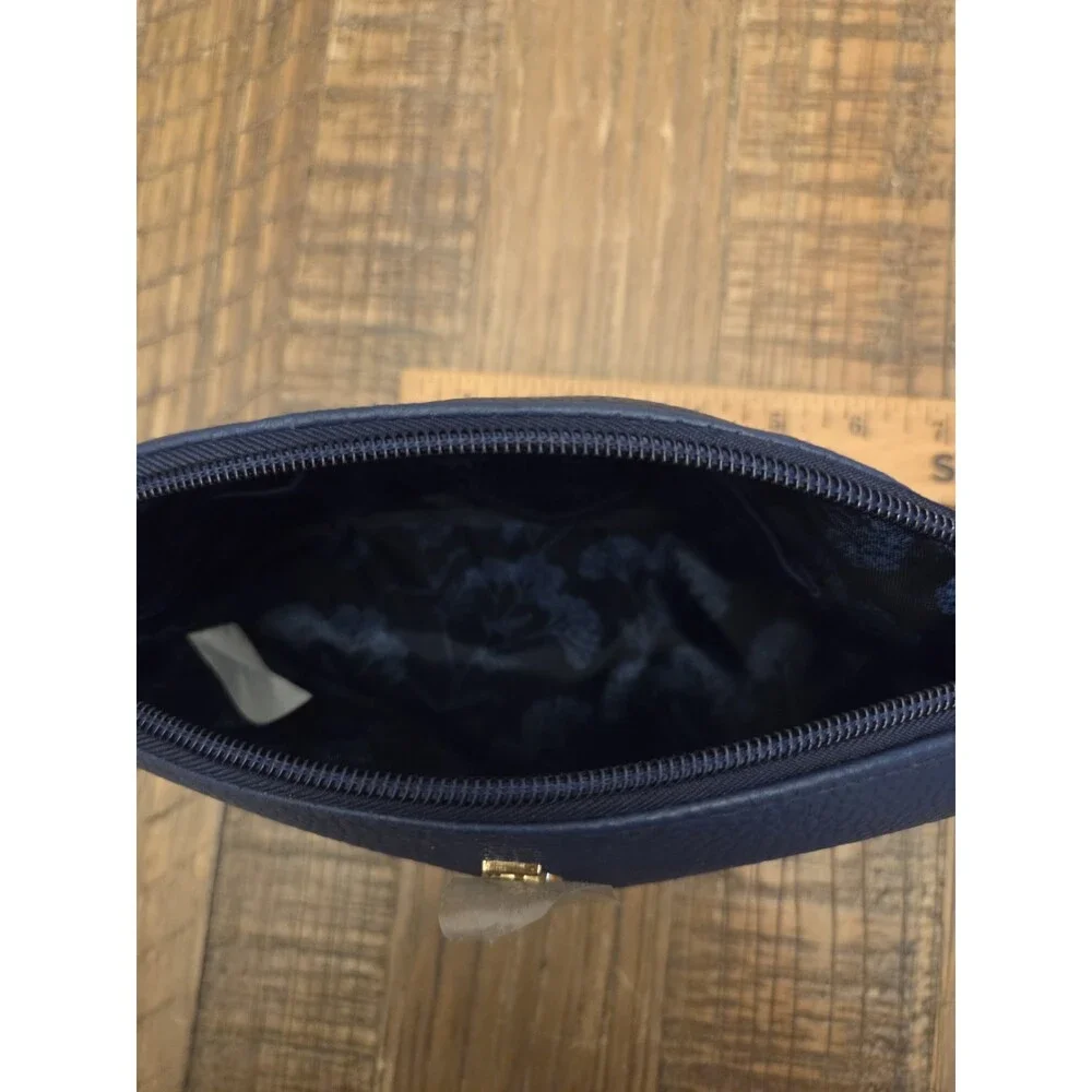 doTERRA Yarrow Pom pouch has a pebble-grain texture and durable construction